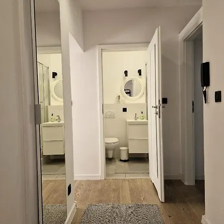Stepinska Royal 2 Bedroom 华沙