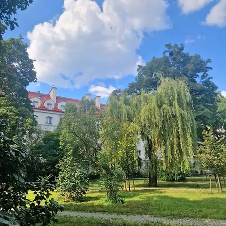 Stepinska Royal 2 Bedroom Daire Varşova