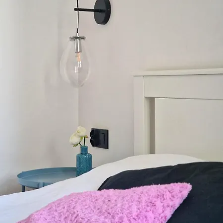 Stepinska Royal 2 Bedroom * Varşova